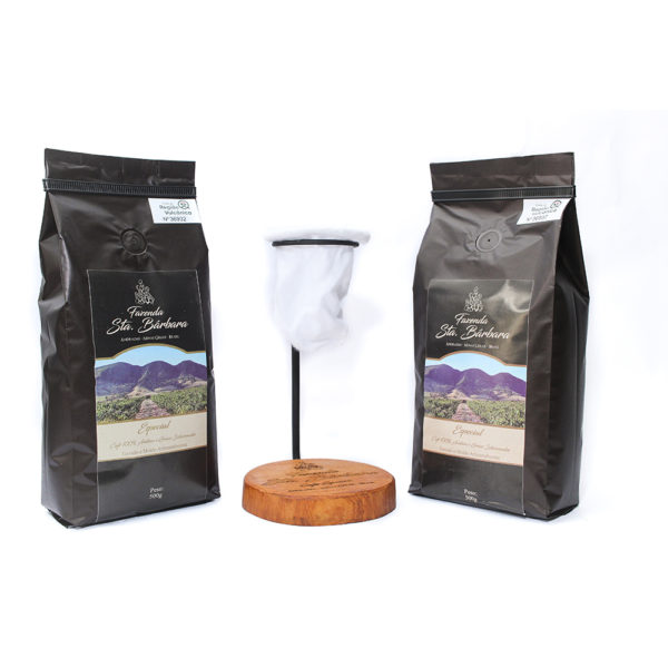 KIT COM 2 PACOTES DE CAFÉ TORRADO E MOÍDO 500G CADA E MINI COADOR